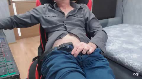 maximus3334 online show from March 6, 10:36 am