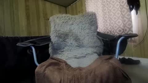 Max online show from February 14, 1:02 am