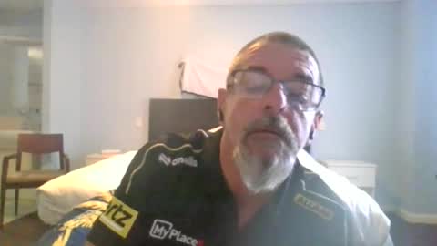 Max online show from May 29, 8:12 am