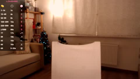 Maxine online show from January 13, 5:10 pm