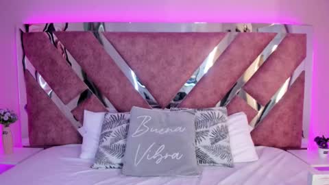 Maxi Rogers online show from January 13, 12:02 pm