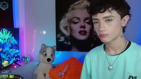 Max online show from March 7, 8:34 am