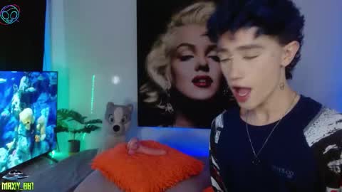 Max online show from November 7, 6:49 am