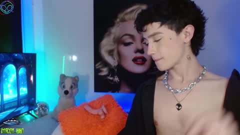 Max online show from September 12, 1:51 am