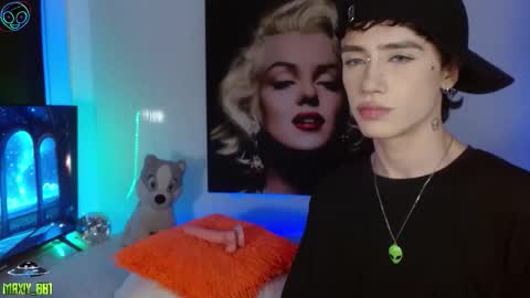 Max online show from September 20, 3:42 am