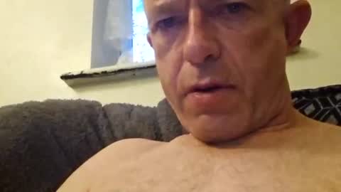 fuck those pink things right off ffs real deal or nowt  online show from July 9, 3:54 am