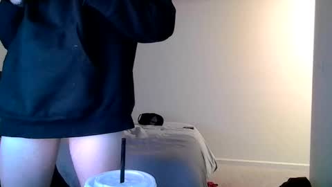 Max Ryder online show from September 14, 7:32 am