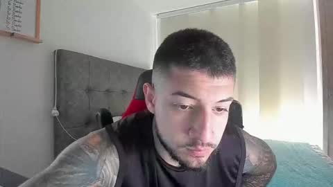 maxvibe_ online show from November 1, 11:15 pm