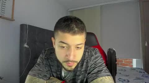 maxvibe_ online show from October 28, 10:33 pm