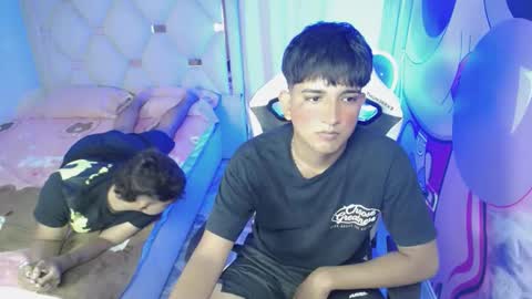 MAX  DAN online show from January 17, 3:38 am