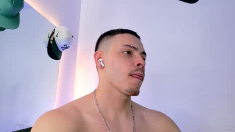 MAX online show from September 8, 9:36 pm