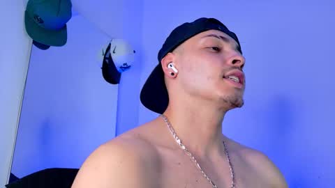 MAX online show from September 12, 11:29 pm