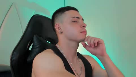 MAX online show from March 9, 3:54 am