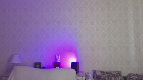 maxwellchik online show from April 1, 12:28 pm