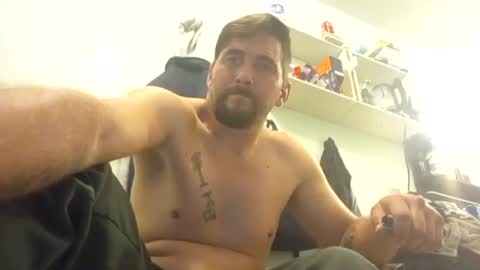 Max online show from November 7, 9:50 pm