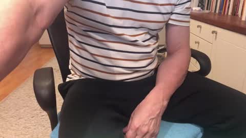 Max online show from February 10, 7:00 am