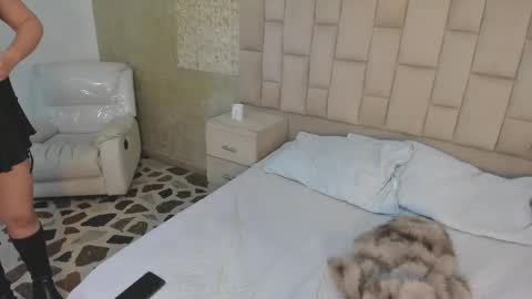 Maxine Minx online show from November 13, 12:02 am