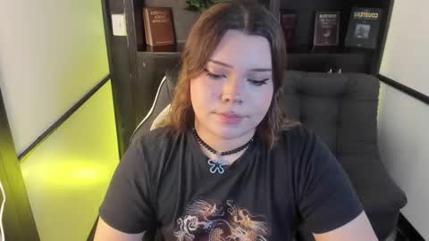 Snapshot of maxxxine_ chatting on September 20, 3:26 pm Maxine Minx online show from September 20, 3:26 pm