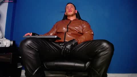 maxxxpowerful online show from June 28, 11:23 pm