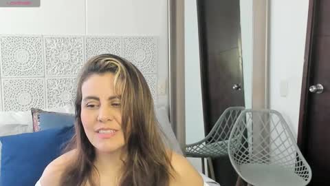 Victoria online show from February 15, 7:06 pm