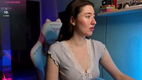 may_may_moon online show from June 28, 3:41 pm