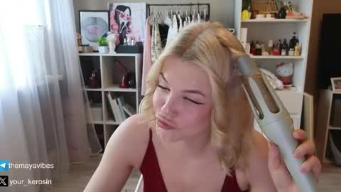 Maya online show from May 30, 3:38 am