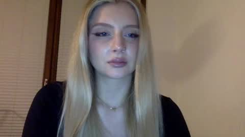 mayaflirt online show from April 7, 7:49 pm