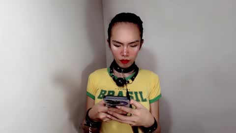 mayamint online show from November 24, 11:25 pm