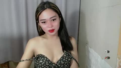 mayasally_ online show from January 25, 11:44 am