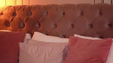 MayaVixxen online show from March 8, 10:00 am