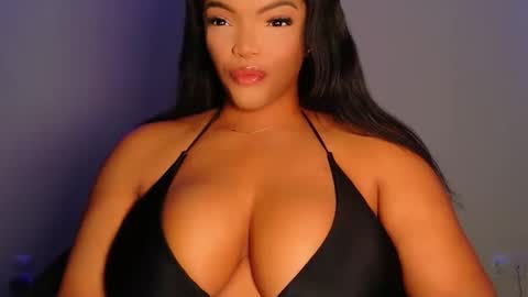 MayBabi online show from April 26, 11:08 am