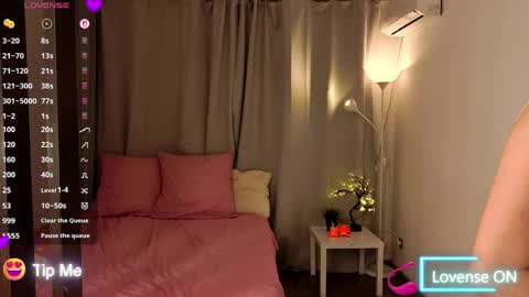 Alice online show from April 21, 4:14 pm