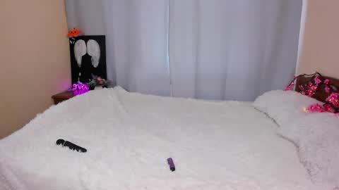 Emily  online show from June 8, 12:50 pm