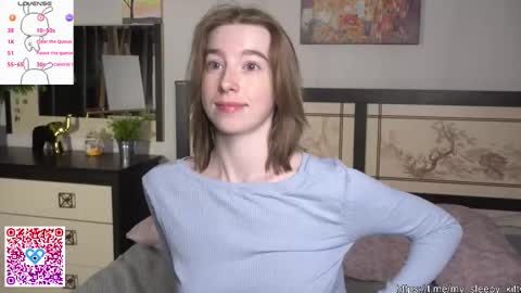 Snapshot of maydaedgin chatting on September 12, 7:16 pm Violet online show from September 12, 7:16 pm