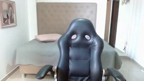 MAYA online show from December 4, 6:29 pm