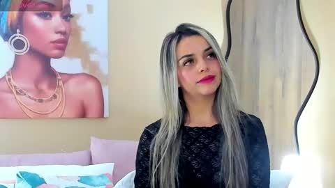 Snapshot of maylinfox chatting on February 25, 2:14 am MaylinFox online show from February 25, 2:14 am