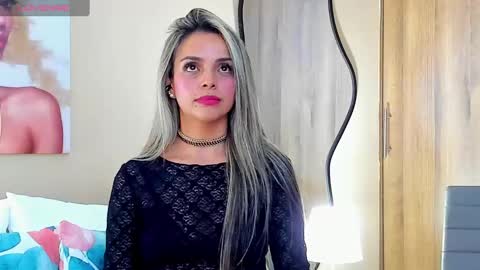 Snapshot of maylinfox chatting on February 11, 7:38 pm MaylinFox online show from February 11, 7:38 pm