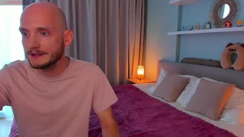 Angie  Alex online show from March 8, 8:22 am