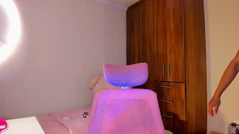 may online show from March 18, 9:20 pm