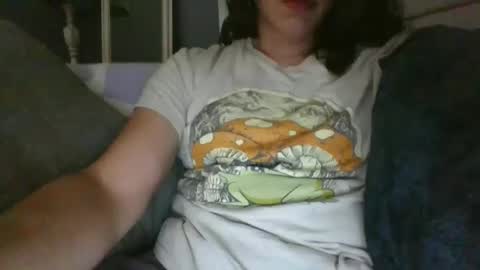 Snapshot of mayra_mayhem chatting on October 9, 3:17 pm diana doll online show from October 9, 3:17 pm