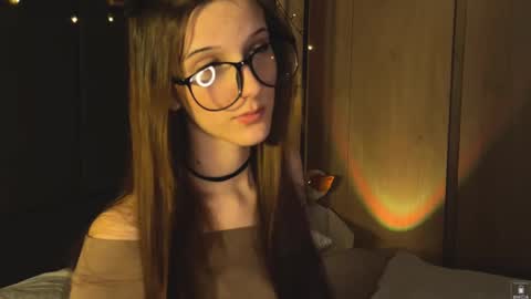 Emmaaa online show from February 26, 6:30 am