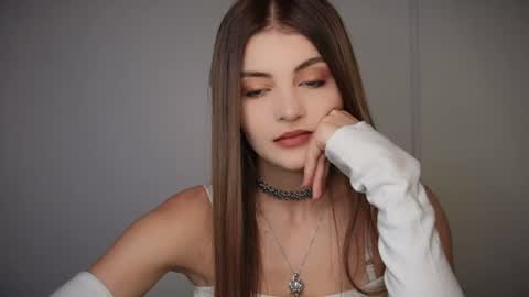 mayttease online show from August 3, 1:40 am