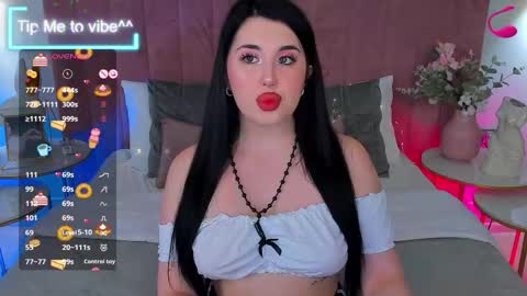 Snapshot of mayzzi chatting on October 5, 7:10 pm MayaLevi online show from October 5, 7:10 pm