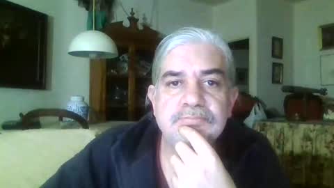 Manu online show from January 3, 6:14 pm