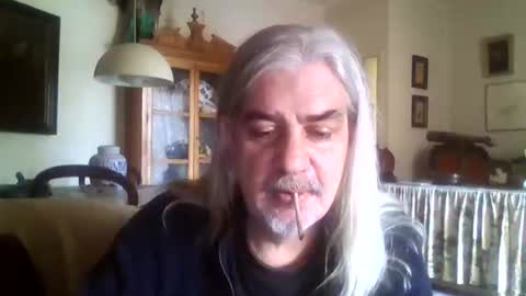 Manu online show from December 25, 3:38 pm