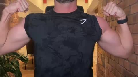 mcr8080 online show from September 18, 5:17 pm