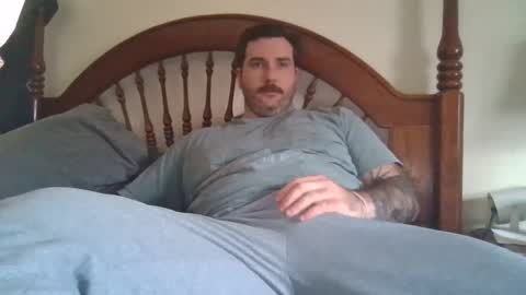 Snapshot of mdavis1six chatting on February 18, 8:25 pm Davis online show from February 18, 8:25 pm