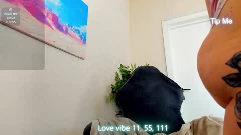 Melissa online show from April 21, 2:51 am