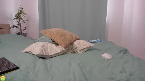 Nessa online show from February 18, 9:21 am