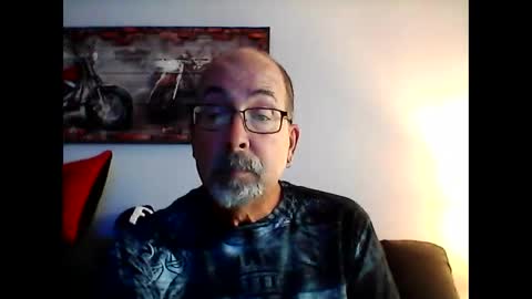 Snapshot of meathome3 chatting on October 13, 6:21 pm me at home online show from October 13, 6:21 pm